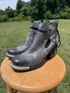 Ladies Fly London Gray Leather Cutout Lace-Back Ankle Boots
